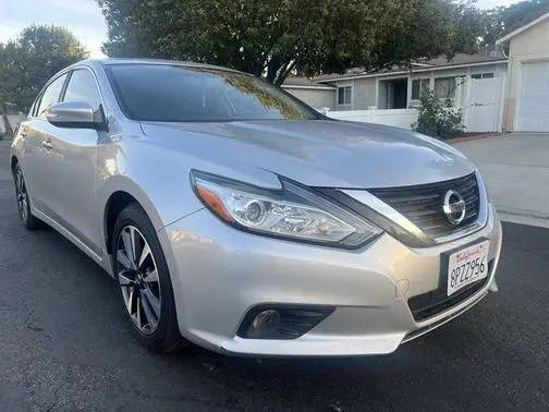 2017 Nissan Altima 2.5 SL FWD photo