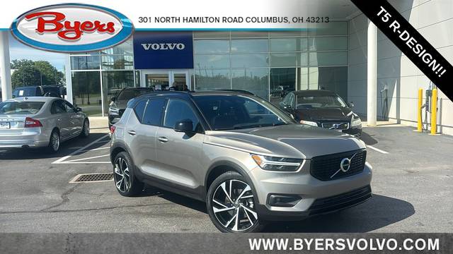 2022 Volvo XC40 R-Design AWD photo