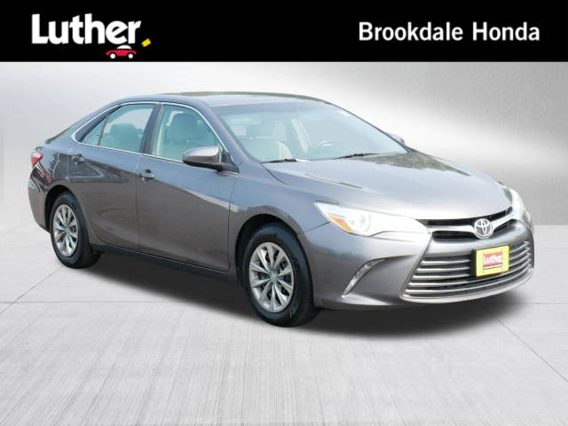 2015 Toyota Camry LE FWD photo