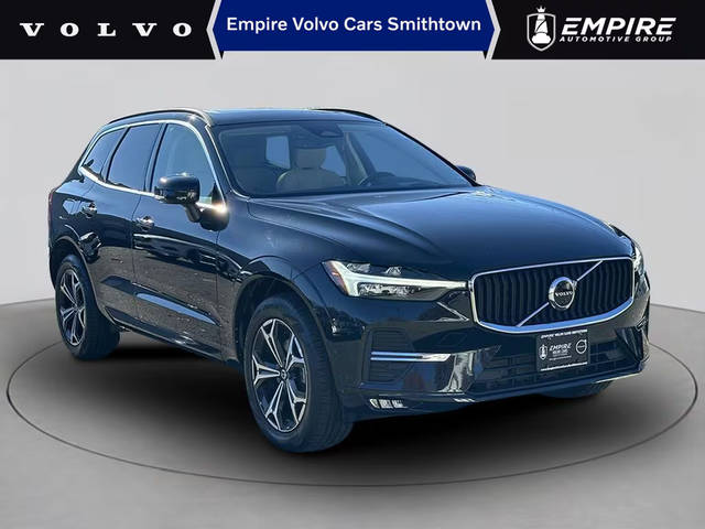 2022 Volvo XC60 Momentum AWD photo