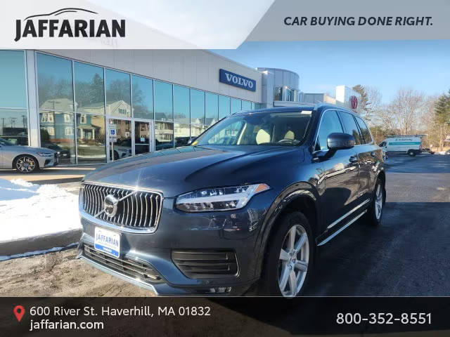 2022 Volvo XC90 Momentum AWD photo