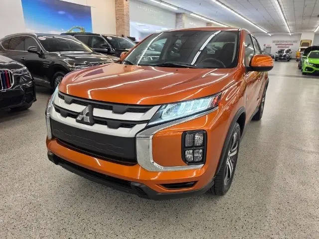 2022 Mitsubishi Outlander Sport ES 4WD photo