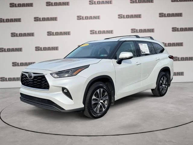 2022 Toyota Highlander XLE AWD photo