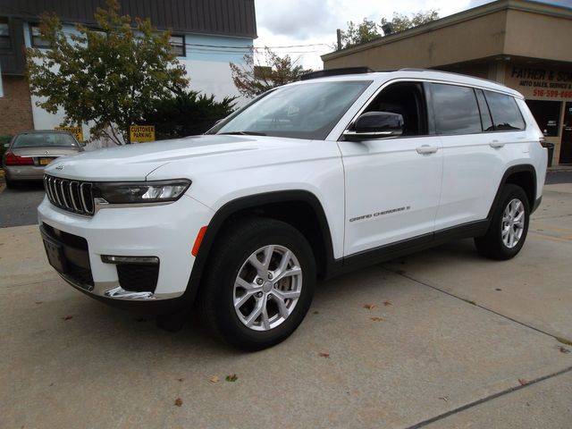 2022 Jeep Grand Cherokee L Limited 4WD photo