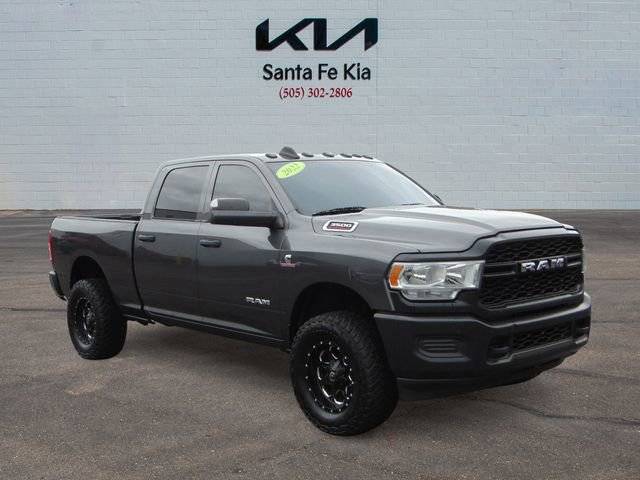 2022 Ram 3500 Tradesman 4WD photo