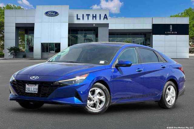 2022 Hyundai Elantra SE FWD photo