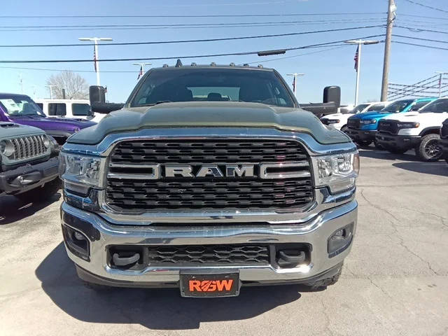 2022 Ram 3500 Big Horn 4WD photo