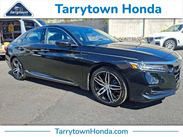 2022 Honda Accord Touring FWD photo