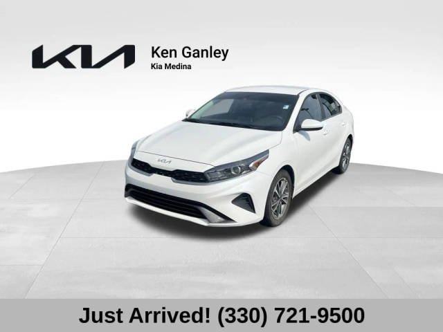 2022 Kia Forte LXS FWD photo
