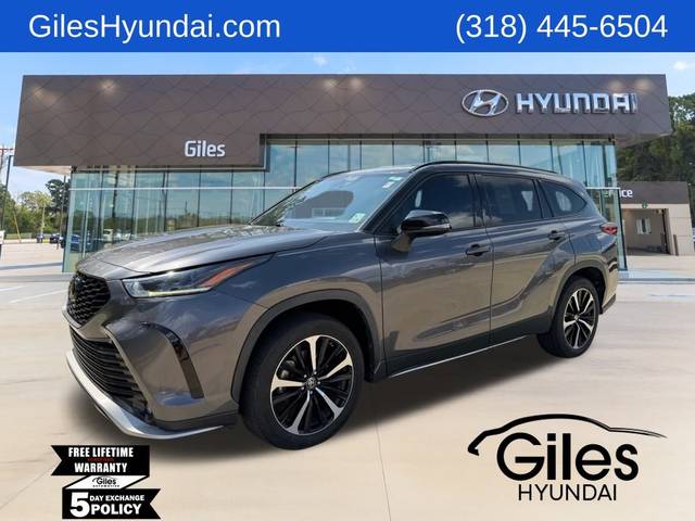 2022 Toyota Highlander XSE FWD photo