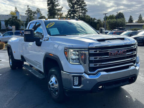 2022 GMC Sierra 3500HD SLE 4WD photo