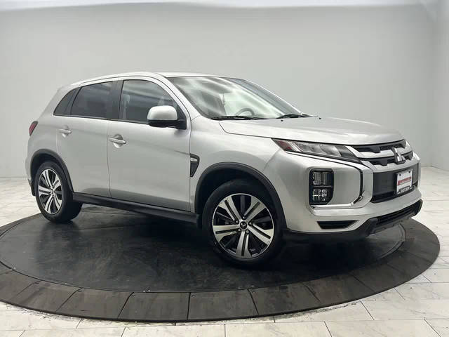 2022 Mitsubishi Outlander Sport ES FWD photo