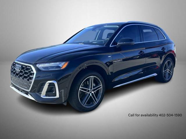 2022 Audi Q5 S line Prestige AWD photo
