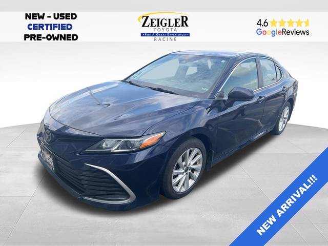 2022 Toyota Camry LE FWD photo