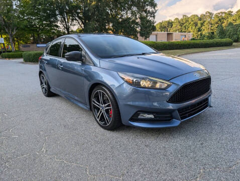 2018 Ford  ST FWD photo