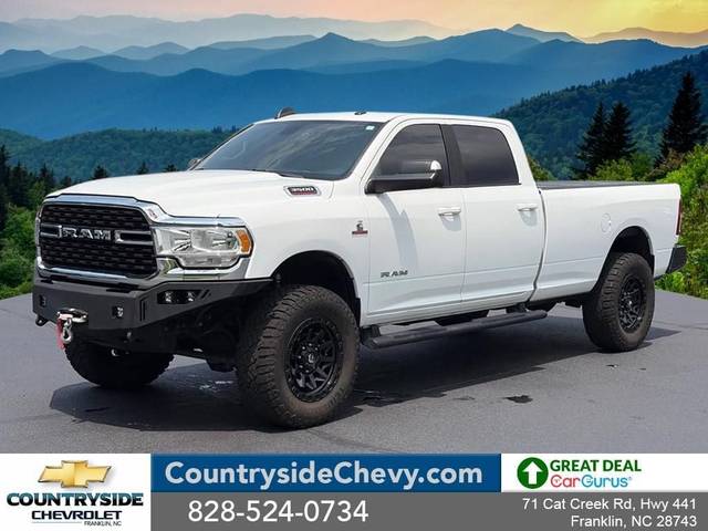 2022 Ram 3500 Big Horn 4WD photo