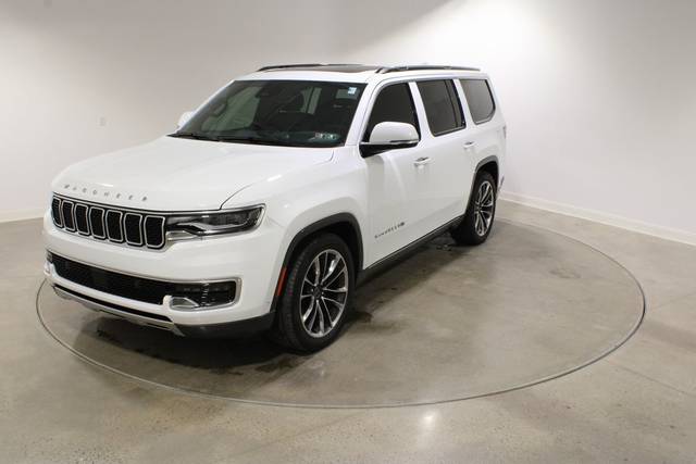 2022 Jeep Wagoneer Series III 4WD photo