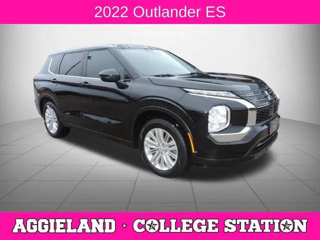 2022 Mitsubishi Outlander ES FWD photo