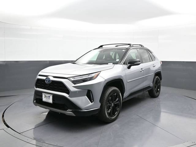 2022 Toyota RAV4 Hybrid XSE AWD photo