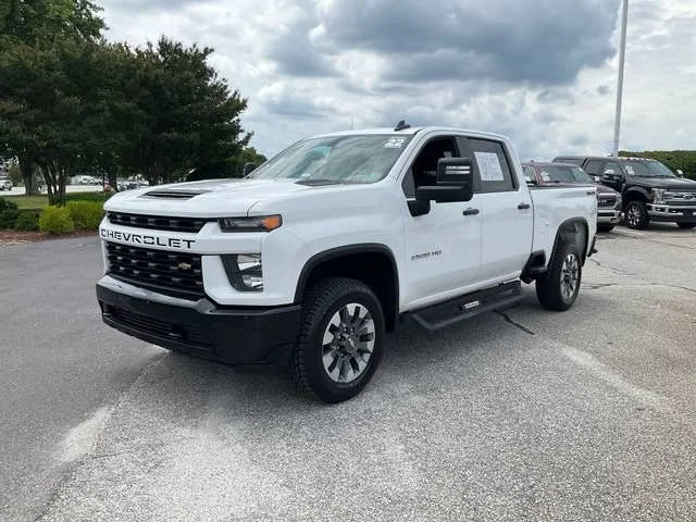 2022 Chevrolet Silverado 2500HD Custom 4WD photo