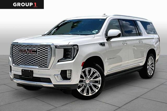2022 GMC Yukon XL Denali 4WD photo