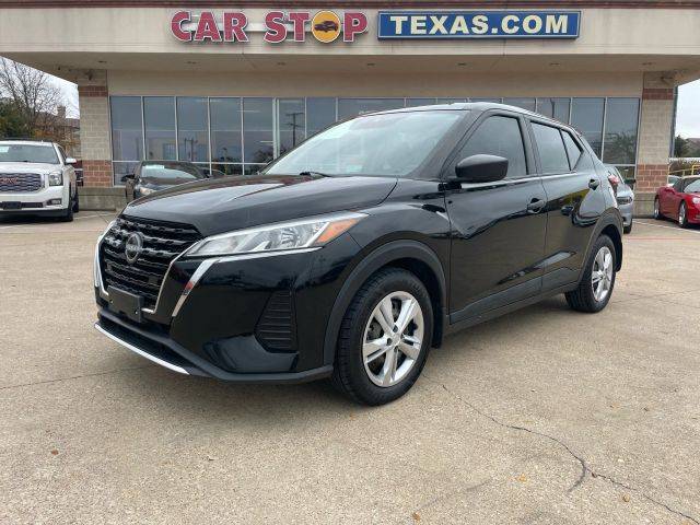 2022 Nissan Kicks S FWD photo