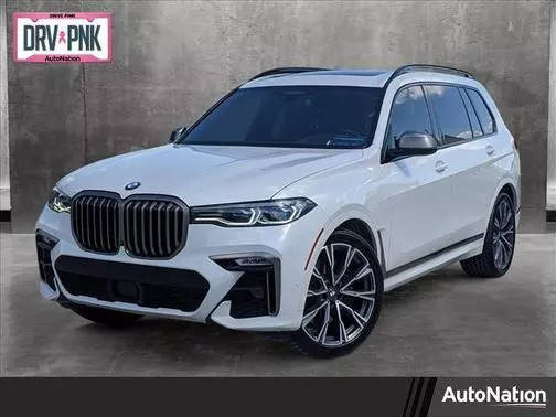 2022 BMW X7 M50i AWD photo