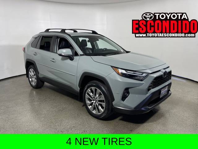 2022 Toyota RAV4 XLE Premium FWD photo