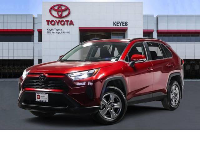 2022 Toyota RAV4 XLE FWD photo