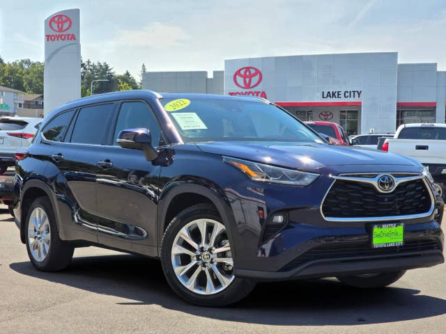 2022 Toyota Highlander Limited AWD photo