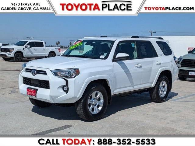 2022 Toyota 4Runner SR5 RWD photo