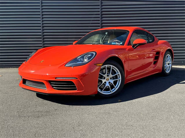 2022 Porsche Cayman  RWD photo