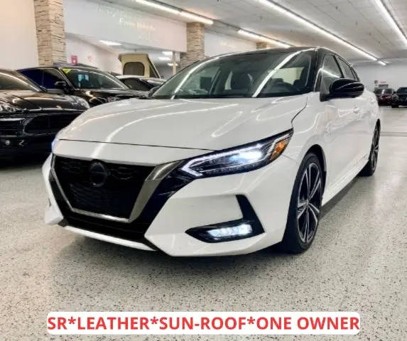 2022 Nissan Sentra SR FWD photo