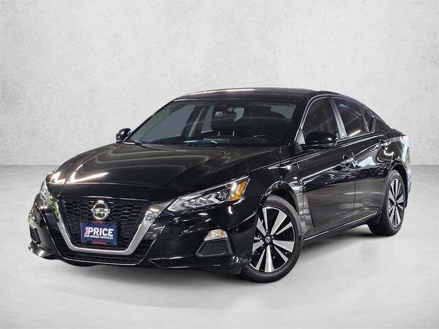 2022 Nissan Altima 2.5 SV FWD photo