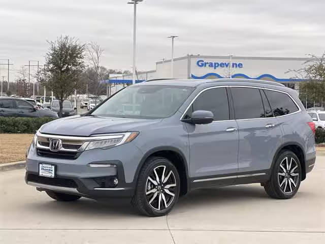 2022 Honda Pilot Touring 8-Passenger FWD photo