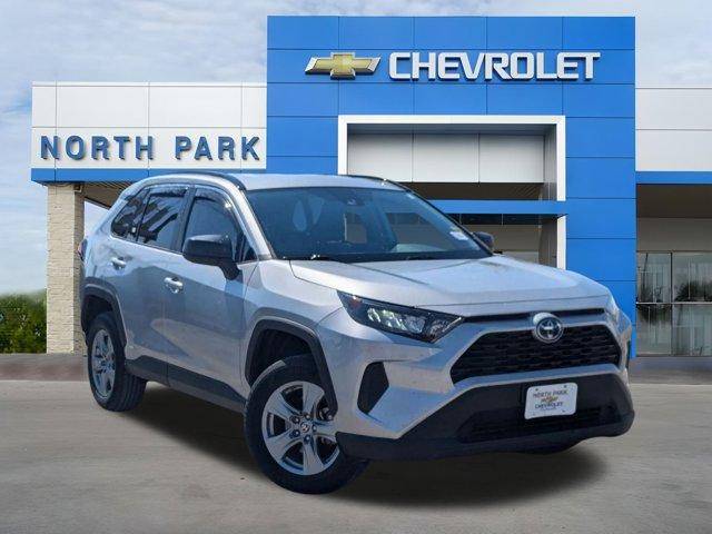 2022 Toyota RAV4 Hybrid LE AWD photo