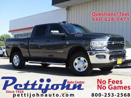 2022 Ram 3500 Tradesman 4WD photo