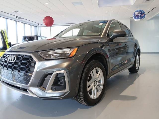 2022 Audi Q5 S line Premium AWD photo
