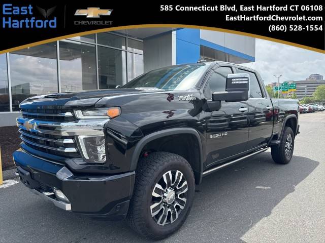 2022 Chevrolet Silverado 3500HD High Country 4WD photo