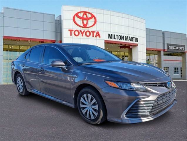 2022 Toyota Camry Hybrid LE FWD photo