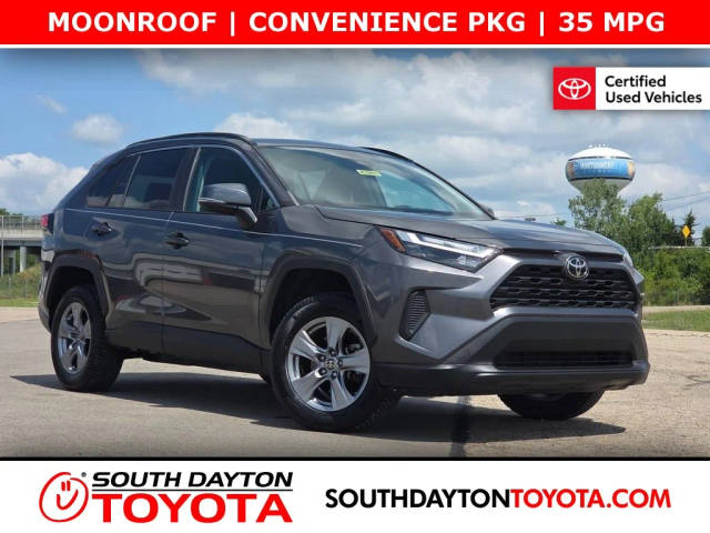 2022 Toyota RAV4 XLE FWD photo