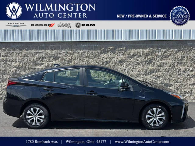 2022 Toyota Prius XLE AWD photo