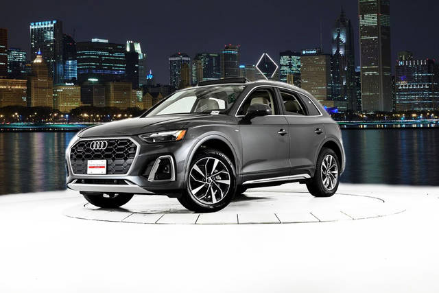 2022 Audi Q5 S line Premium AWD photo