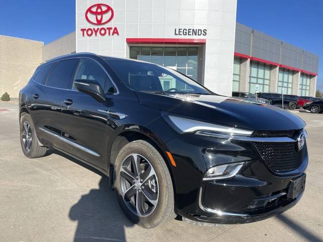 2022 Buick Enclave Essence AWD photo