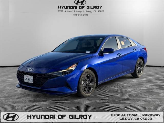 2022 Hyundai Elantra SEL FWD photo