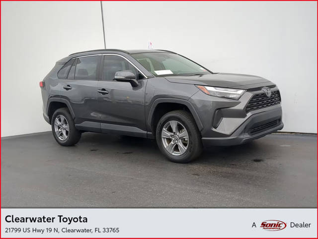 2022 Toyota RAV4 XLE FWD photo