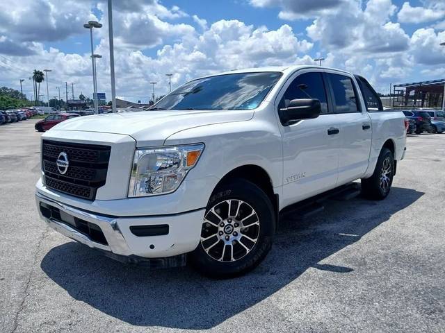 2022 Nissan Titan SV RWD photo