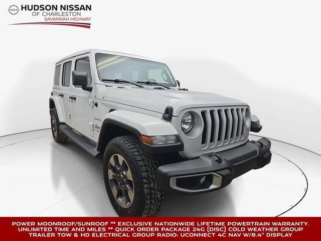2022 Jeep Wrangler Unlimited Unlimited Sahara 4WD photo