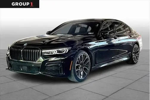 2022 BMW 7 Series 740i RWD photo