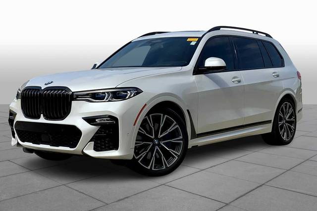 2022 BMW X7 M50i AWD photo